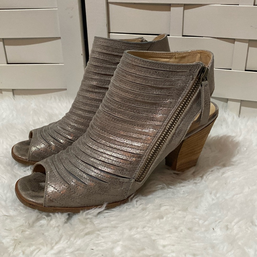 Paul Green Cayanne Bootie Peep Toe Zipper Sandals Gold Metallic